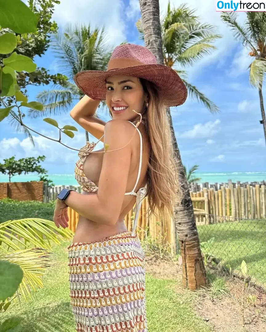 Gabi Luthai nude photo #0123 (gabiluthai)
