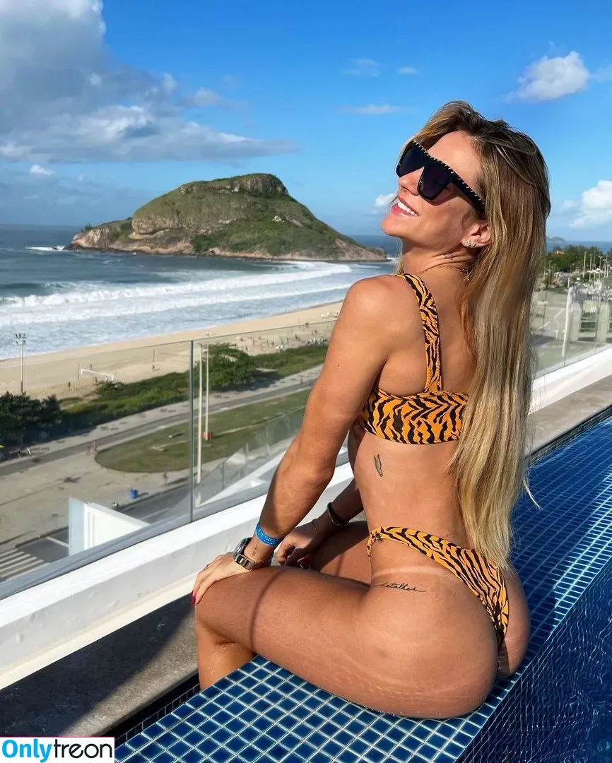 Gabi Martins nude photo #0008 (gabimartins / gabrielamartins20)