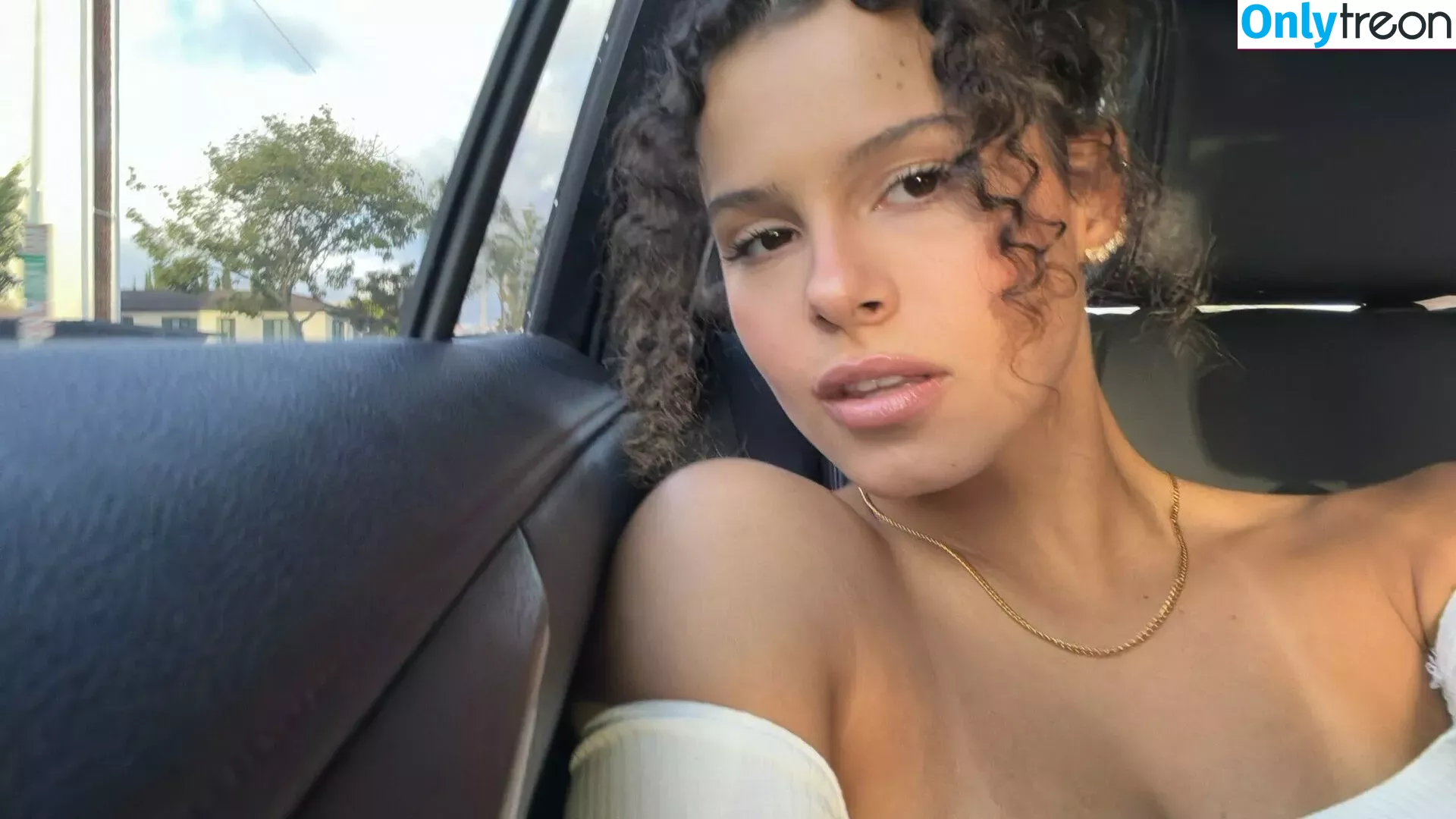 Gabriella Saraivah nude photo #0160 (gabriellasaraivah)