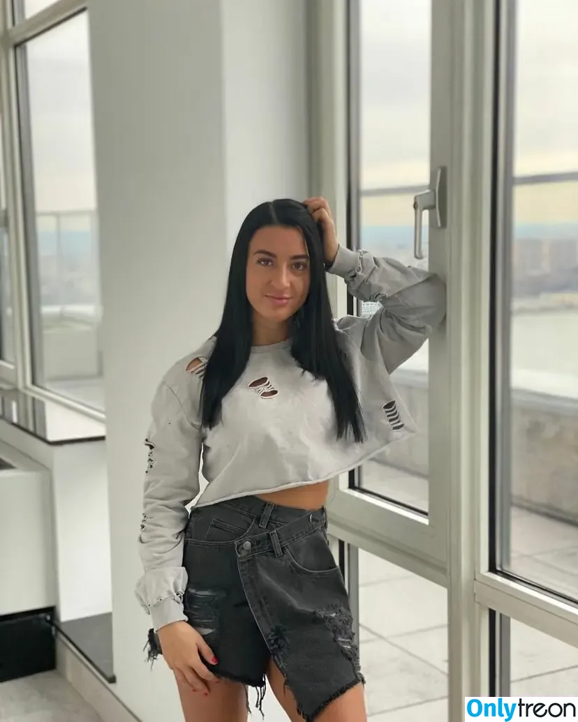 Gabrielle Firrello nude photo #0008 (gabbiefirrello)