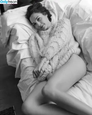 gal_gadot / inked_hriss nude photo #0061