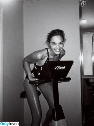 gal_gadot / GalGadotUSA1 / inked_hriss nude photo #0168
