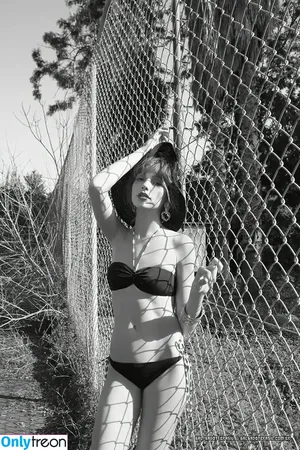 gal_gadot / GalGadotUSA1 / inked_hriss nude photo #0239