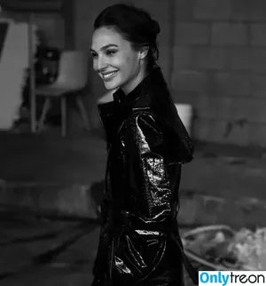 gal_gadot / GalGadotUSA1 / inked_hriss nude photo #0414