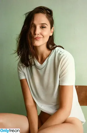 gal_gadot / inked_hriss nude photo #0825