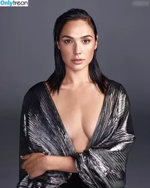 gal_gadot / inked_hriss nude photo #0977