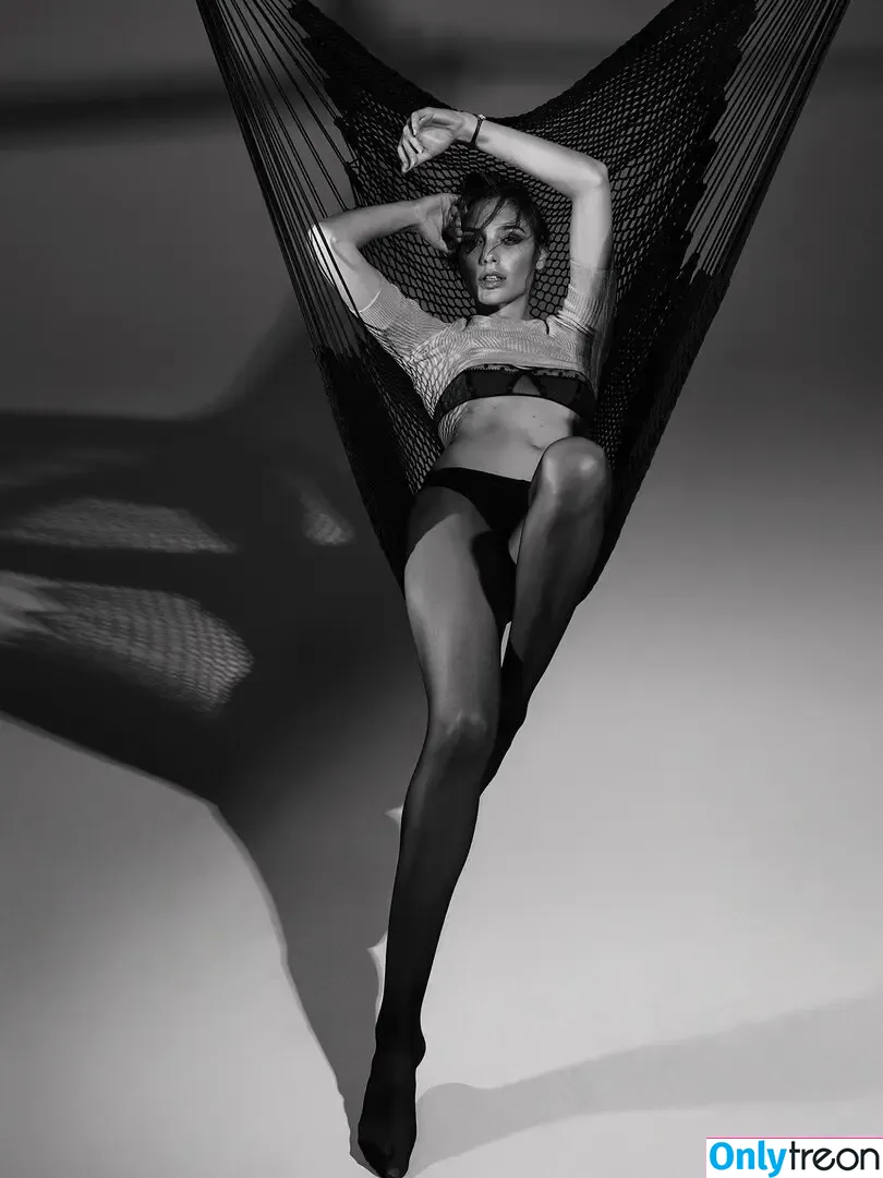 gal_gadot nude photo #0220 (GalGadotUSA1 / inked_hriss)
