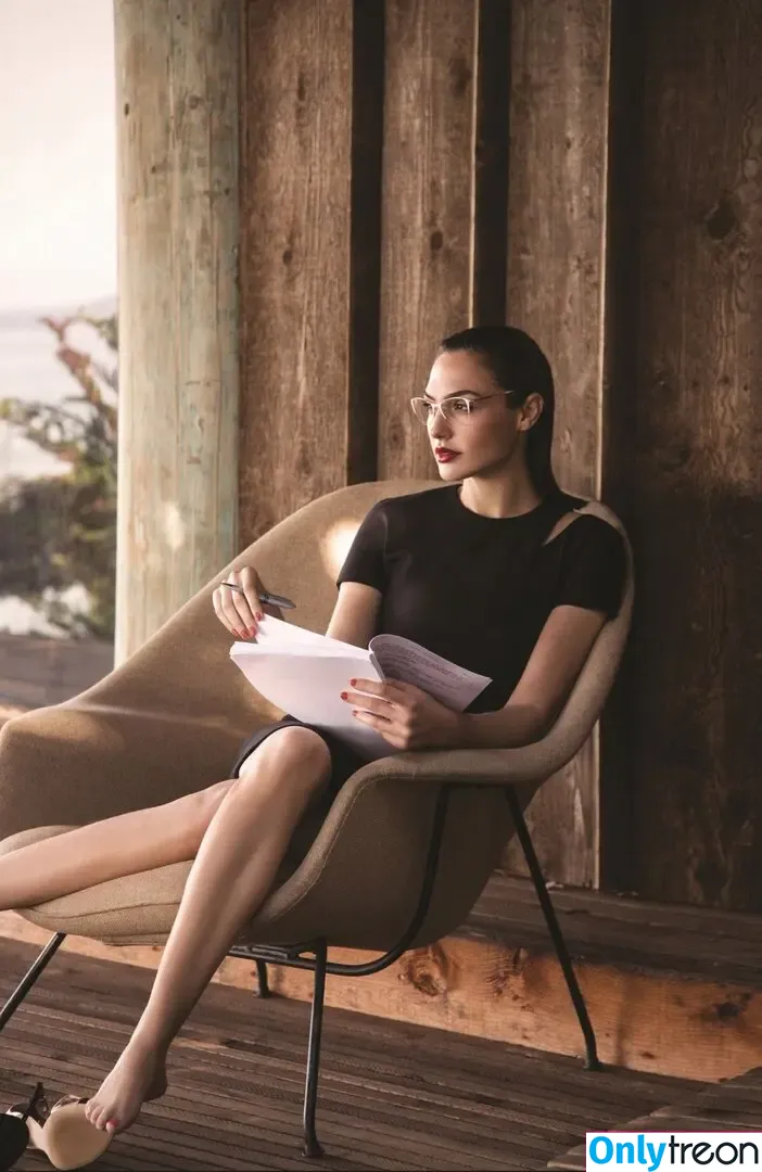 gal_gadot nude photo #0295 (GalGadotUSA1 / inked_hriss)