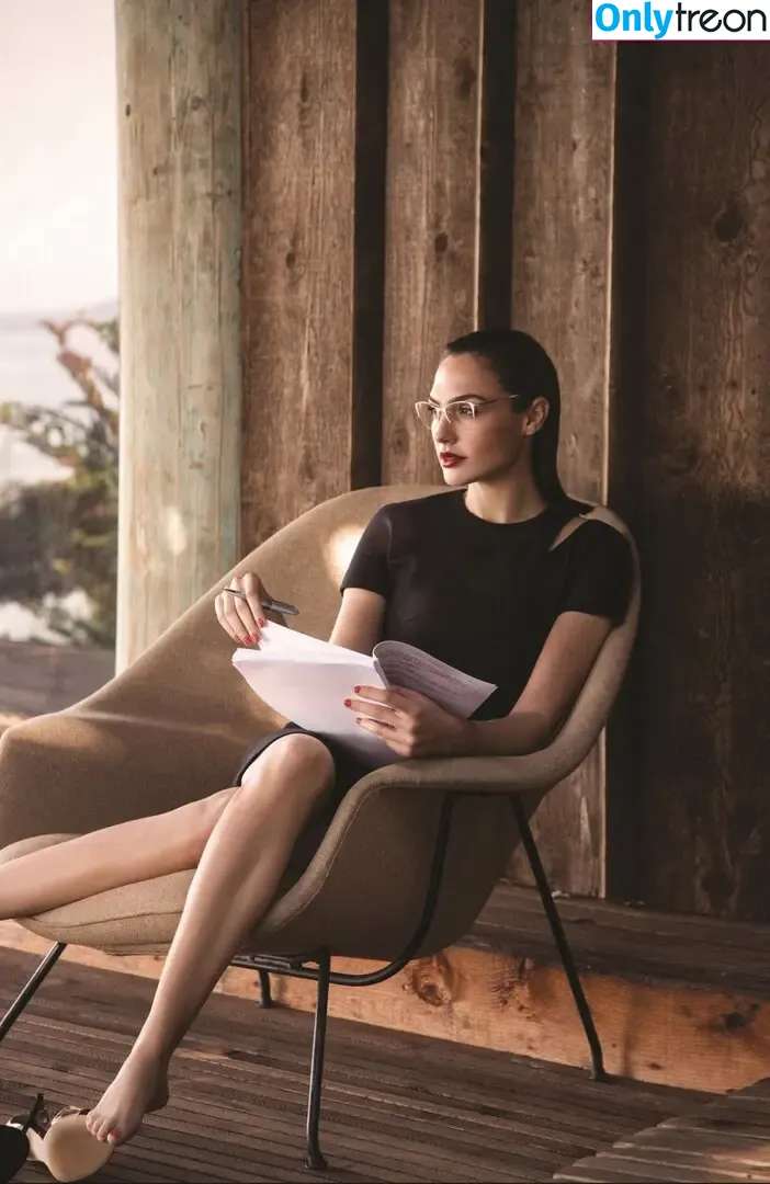 gal_gadot nude photo #0396 (GalGadotUSA1 / inked_hriss)