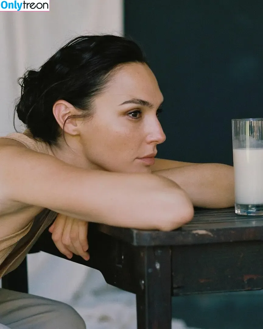 gal_gadot nude photo #0420 (GalGadotUSA1 / inked_hriss)