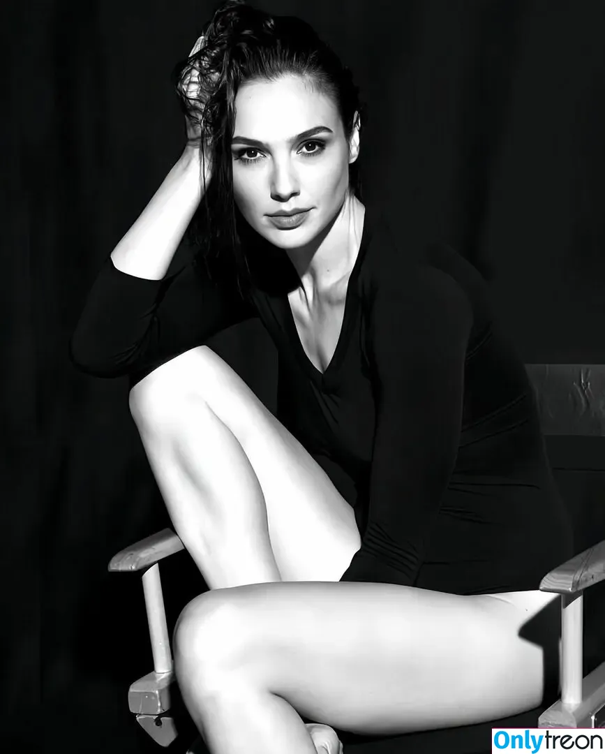 gal_gadot nude photo #0767 (inked_hriss)