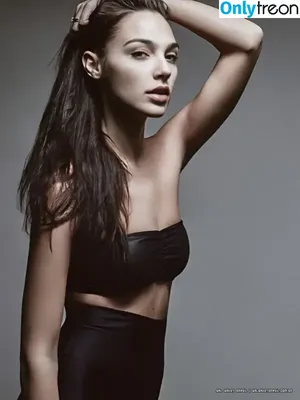 gal_gadot / inked_hriss nude photo #1157
