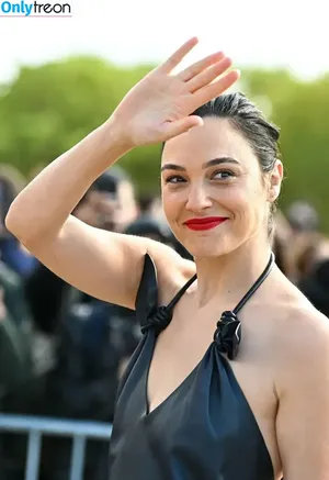 gal_gadot / inked_hriss nude photo #1185