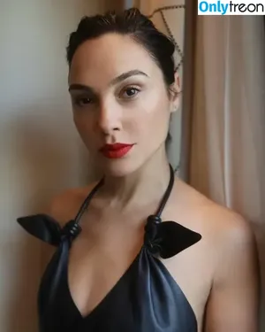 gal_gadot / inked_hriss nude photo #1190