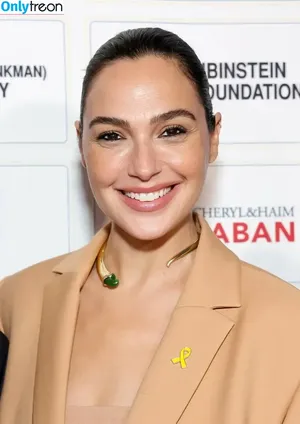 gal_gadot / inked_hriss nude photo #1279