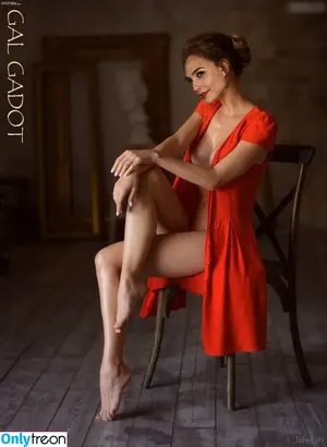 gal_gadot / inked_hriss nude photo #1359
