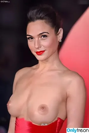 gal_gadot / inked_hriss nude photo #1471