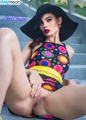 gal_gadot / inked_hriss nude photo #1540