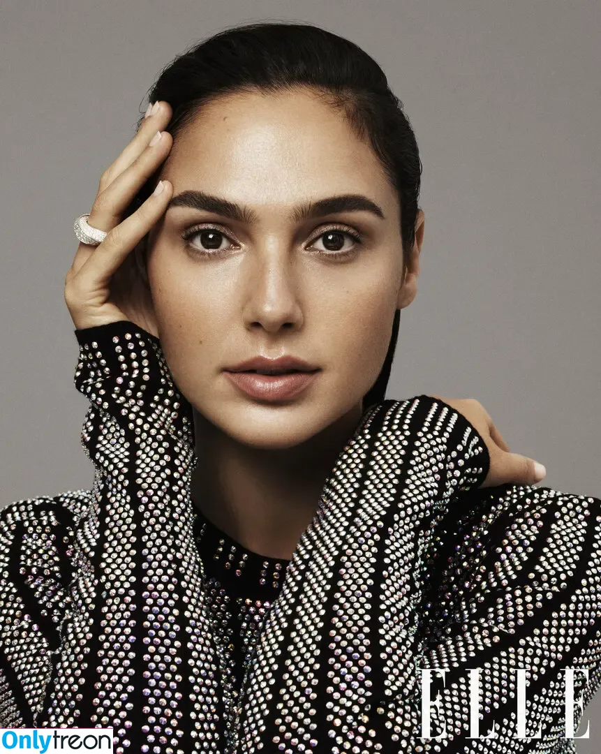gal_gadot nude photo #1088 (inked_hriss)