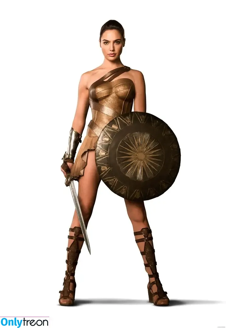 gal_gadot nude photo #1111 (inked_hriss)