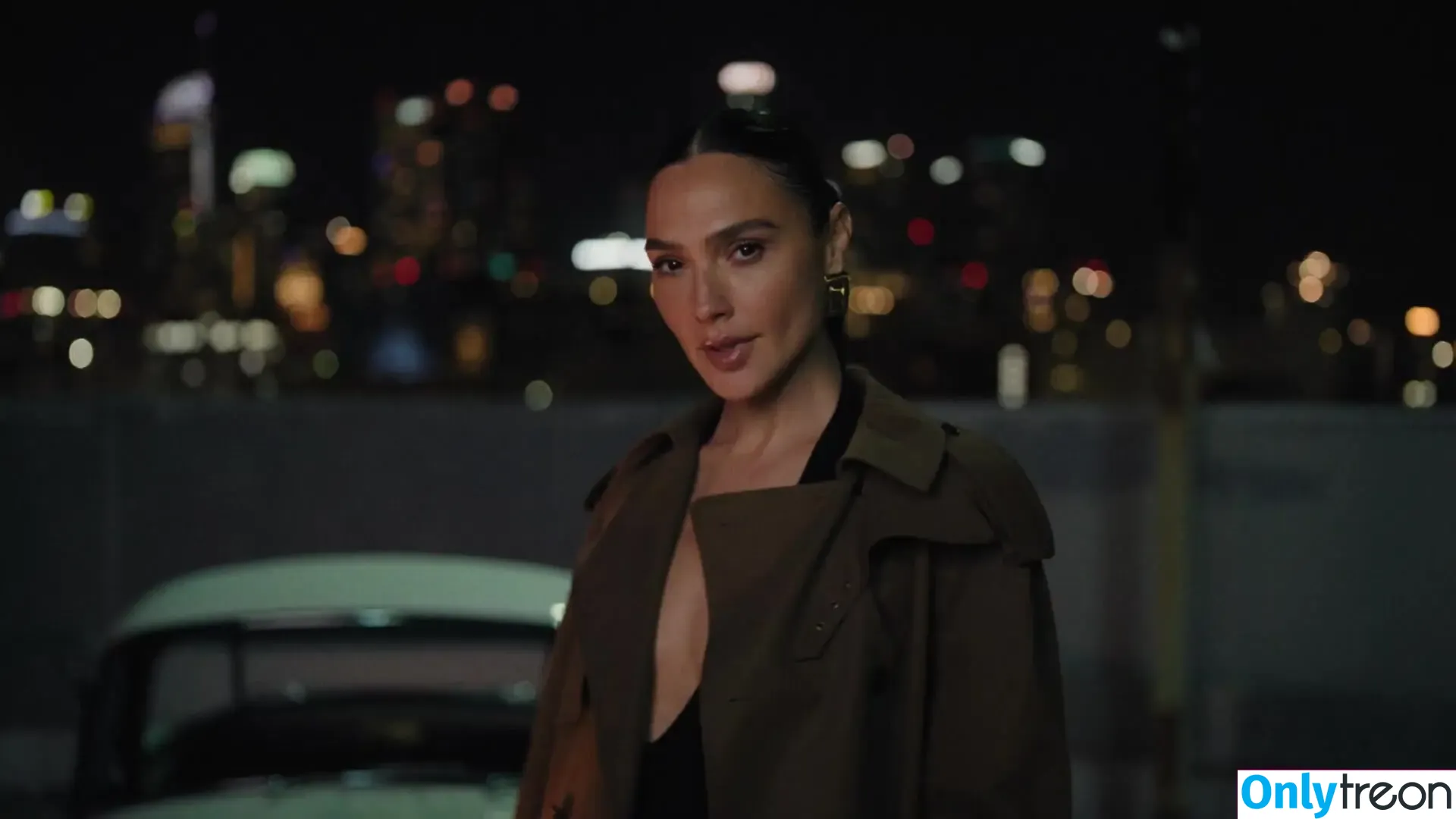 gal_gadot nude photo #1131 (inked_hriss)