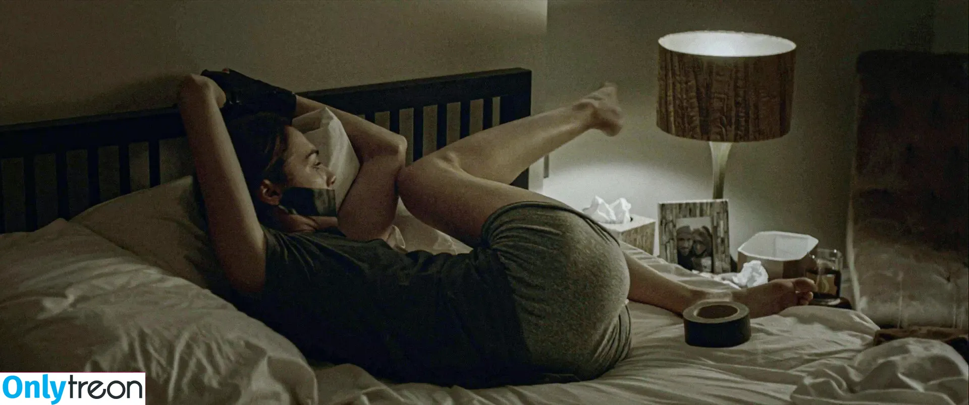 gal_gadot nude photo #1231 (inked_hriss)