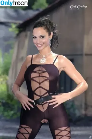 gal_gadot / GalGadotUSA1 / inked_hriss nude photo #2548