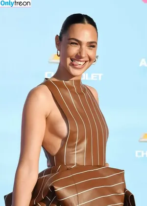 gal_gadot / GalGadotUSA1 / inked_hriss nude photo #3161