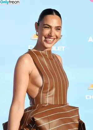 gal_gadot / GalGadotUSA1 / inked_hriss nude photo #3166
