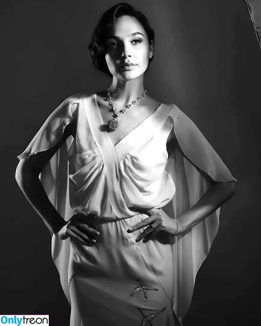 gal_gadot nude photo #3125 (GalGadotUSA1 / inked_hriss)