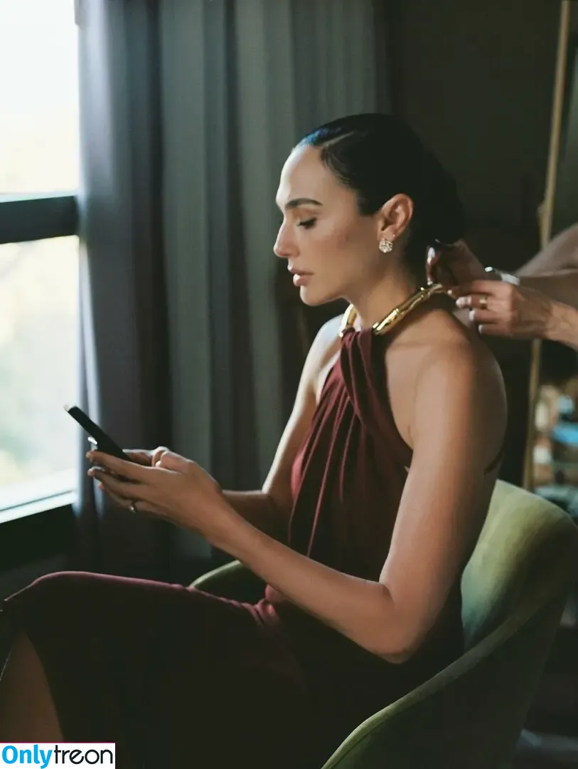 gal_gadot nude photo #3150 (GalGadotUSA1 / inked_hriss)