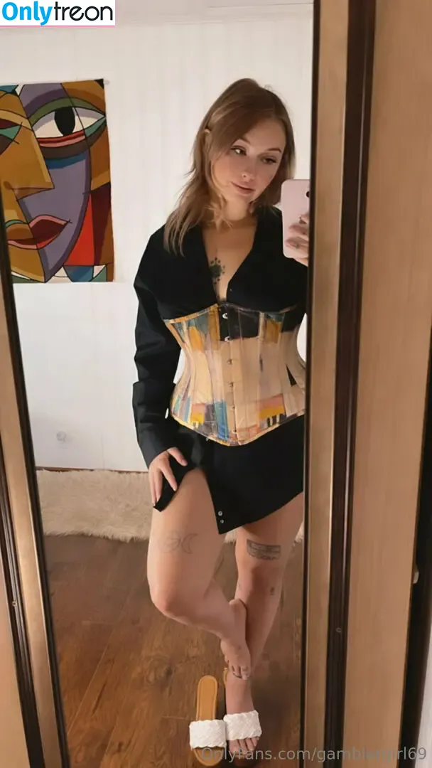gamblergirlof nude photo #0007 (gamblergirl_of)