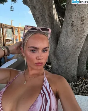 Gazygabz3 / Gabi.daviesx nude photo #0138