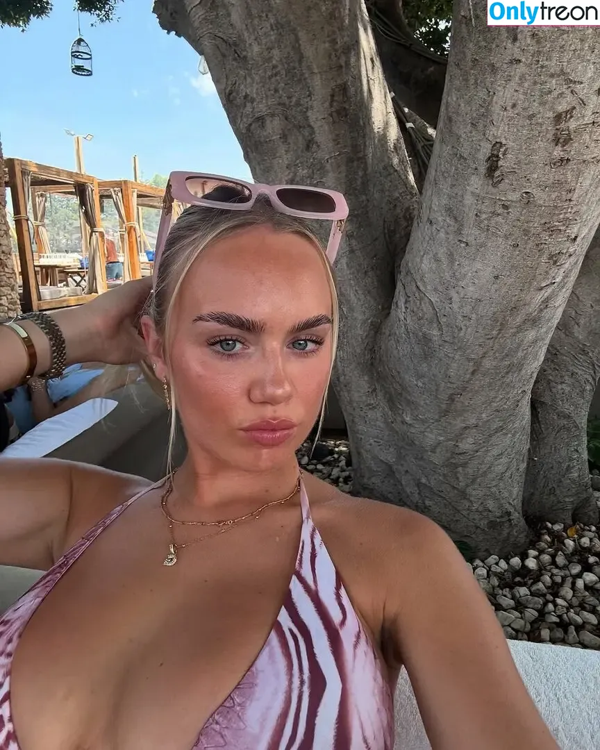 Gazygabz3 nude photo #0138 (Gabi.daviesx)