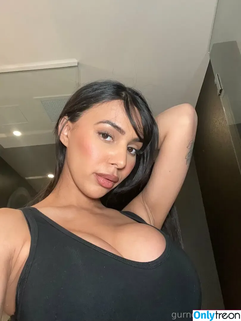 gdosanjh nude photo #0004 (g.dosanjh_2)