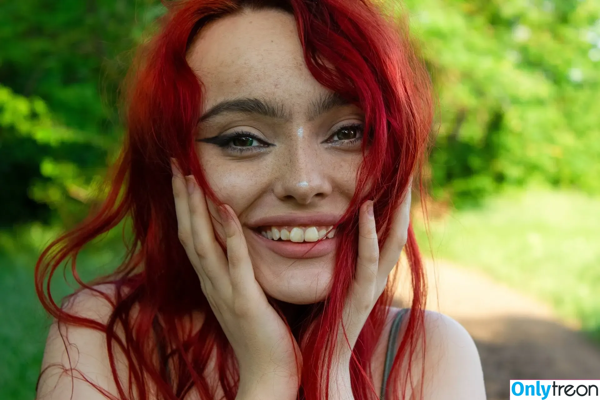 gelllium nude photo #0004 (iggistellium)