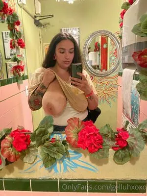 gelluhxoxo / gelluhsarah / gelluhxo nude photo #0061