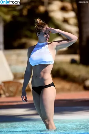 Gemma Atkinson / MissGAtkinson / glouiseatkinson nude photo #0706