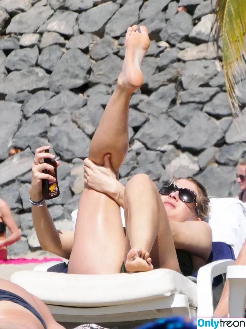 Gemma Atkinson nude photo #0097 (MissGAtkinson / glouiseatkinson)