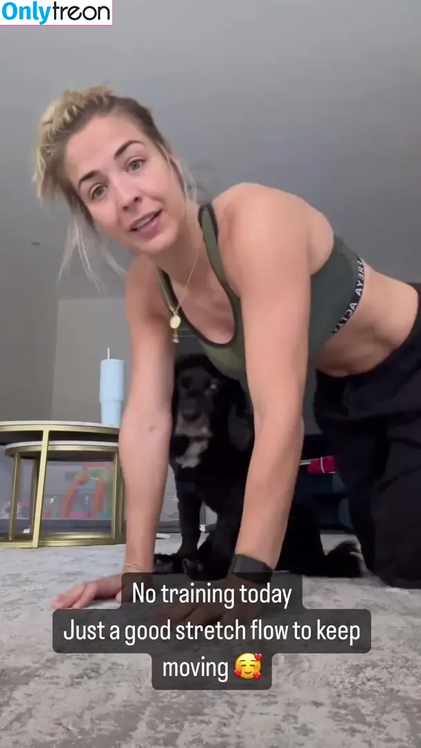 Gemma Atkinson nude photo #0577 (MissGAtkinson / glouiseatkinson)