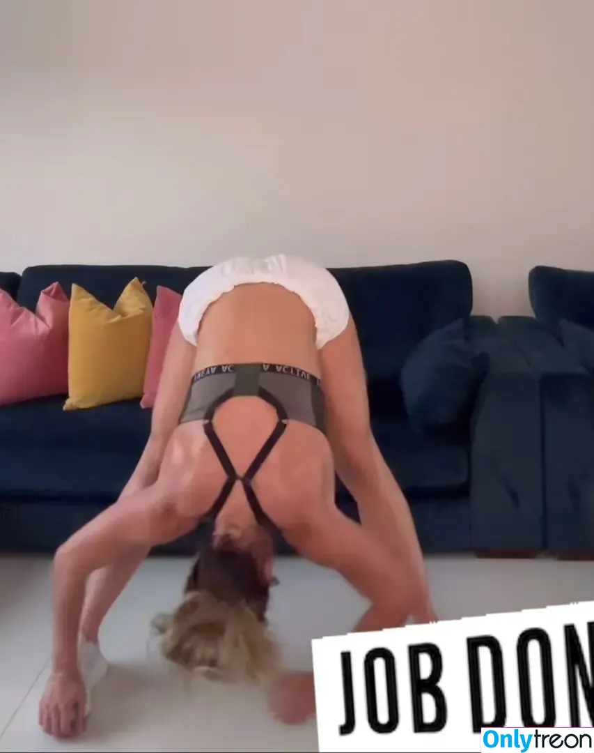 Gemma Atkinson nude photo #0594 (MissGAtkinson / glouiseatkinson)