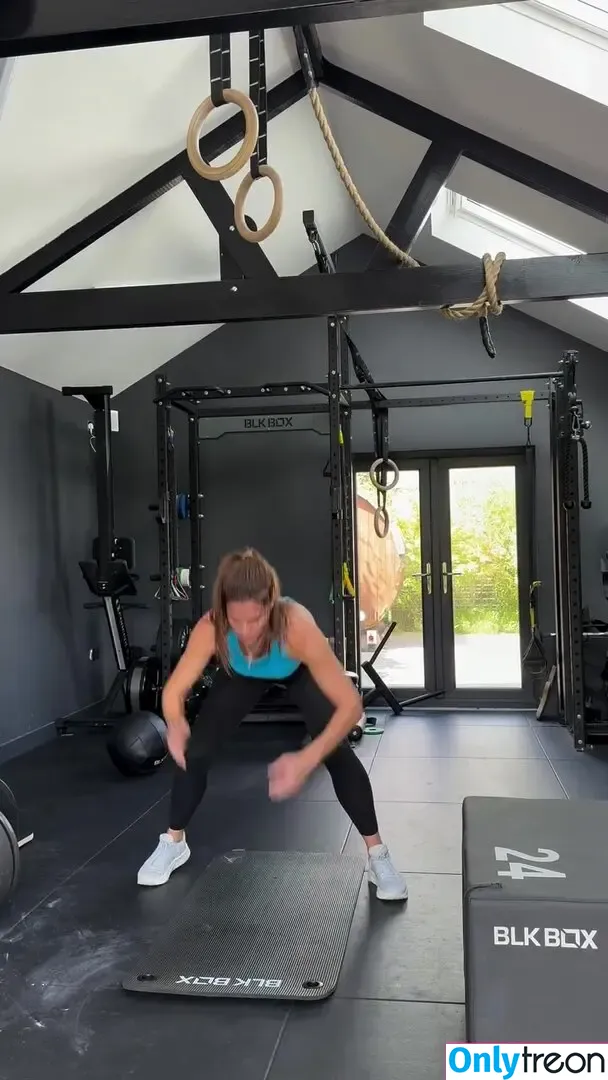 Gemma Atkinson nude photo #1447 (MissGAtkinson / glouiseatkinson)