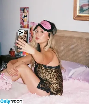 Genevieve Hannelius / ghannelius nude photo #0352