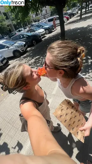 Genevieve Hannelius / ghannelius nude photo #0399