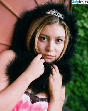 Genevieve Hannelius / ghannelius nude photo #0434