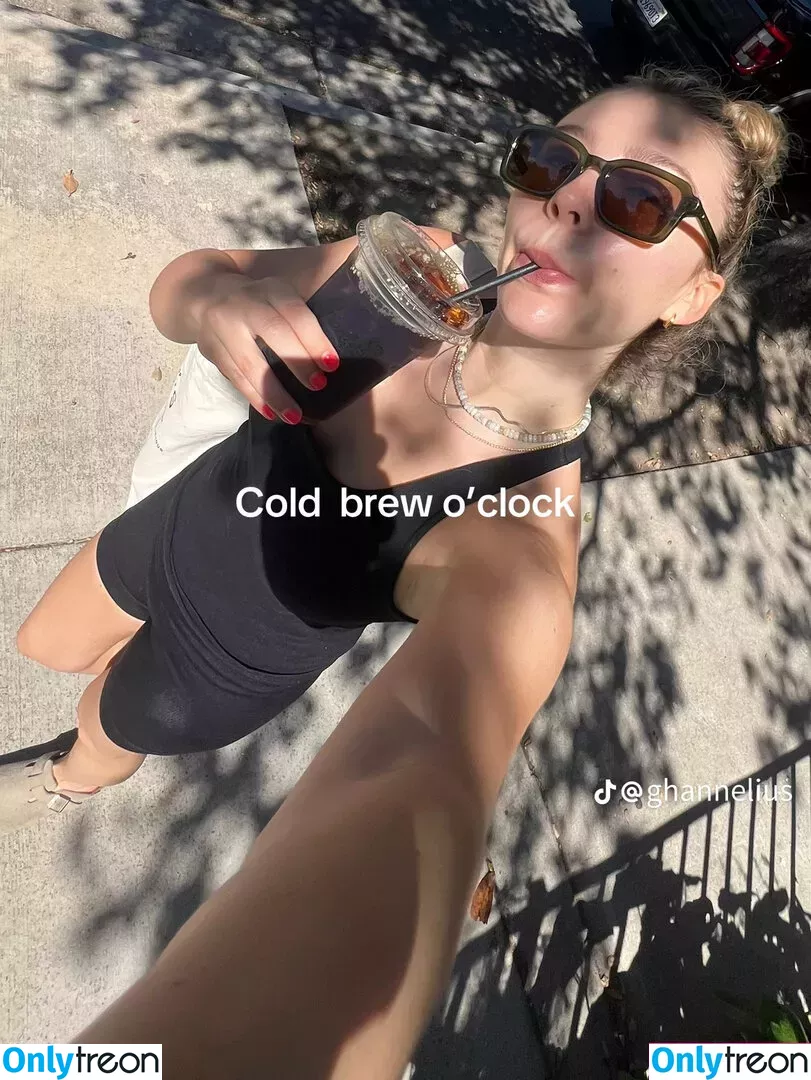Genevieve Hannelius nude photo #0204 (ghannelius)