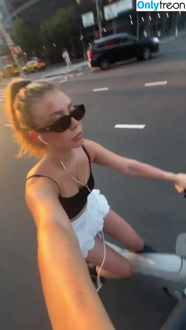 Genevieve Hannelius nude photo #0415 (ghannelius)