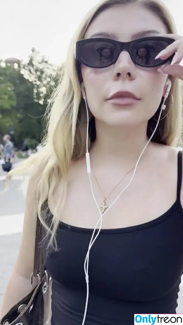 Genevieve Hannelius nude photo #0417 (ghannelius)