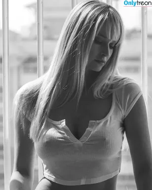 Genevieve Morton / genevievemorton nude photo #0670