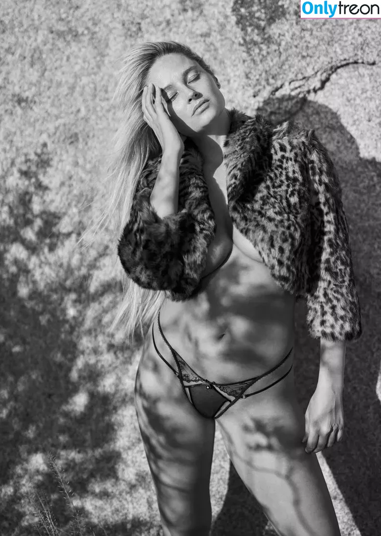 Genevieve Morton nude photo #0381 (genevievemorton)
